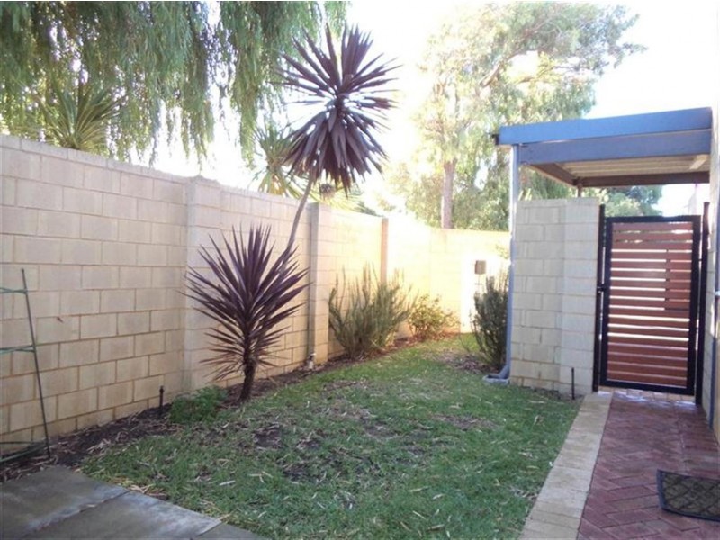 19/20 Lake Street, Rockingham WA 6168