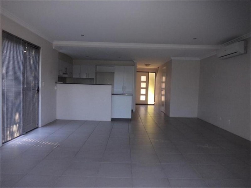 19/20 Lake Street, Rockingham WA 6168