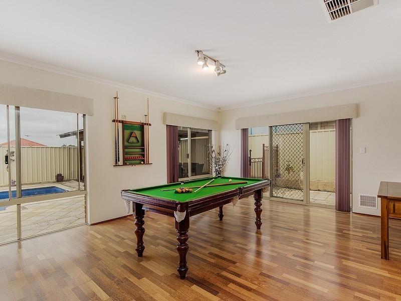 23 Arrowwood Loop, Secret Harbour WA 6173