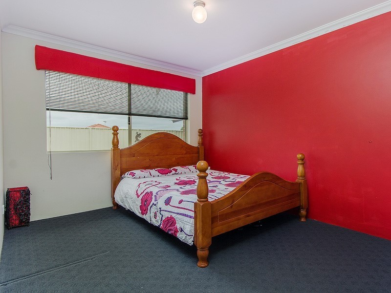 23 Arrowwood Loop, Secret Harbour WA 6173