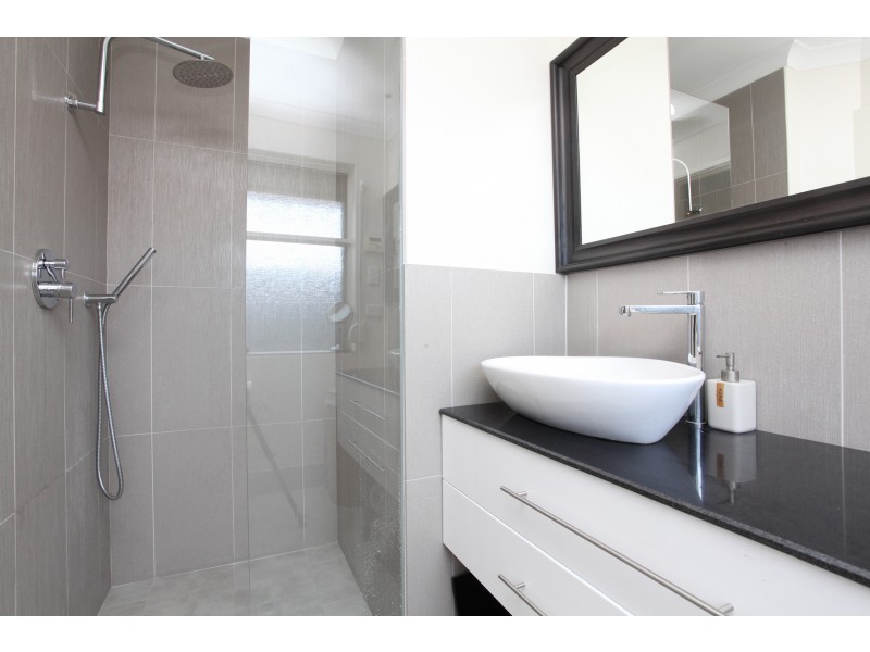 4 Meridian Mews, Waikiki WA 6169