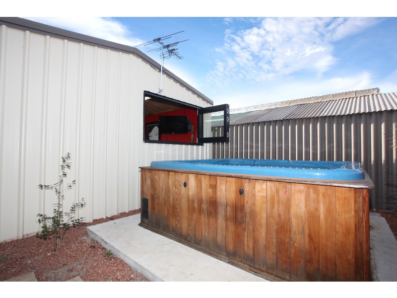 4 Meridian Mews, Waikiki WA 6169