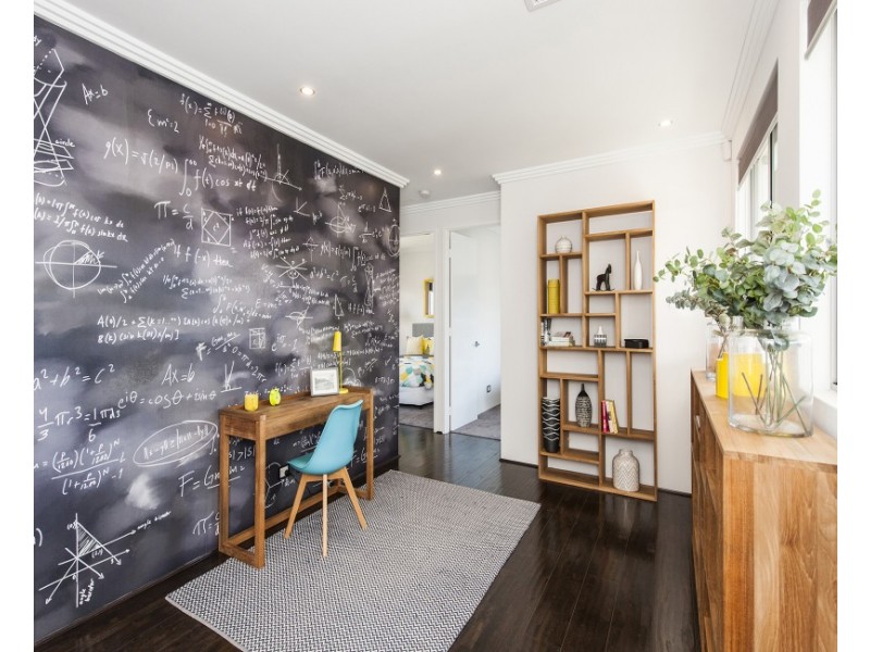 17 Tallering Way, Golden Bay WA 6174