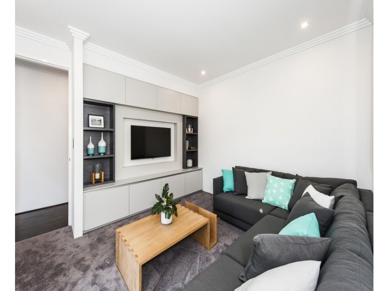 17 Tallering Way, Golden Bay WA 6174