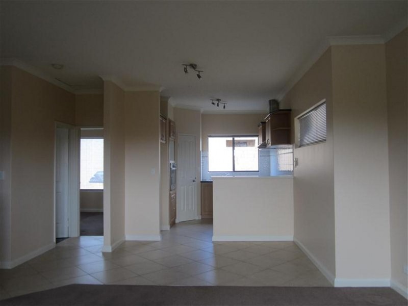 4/7 Victoria Street, Rockingham WA 6168