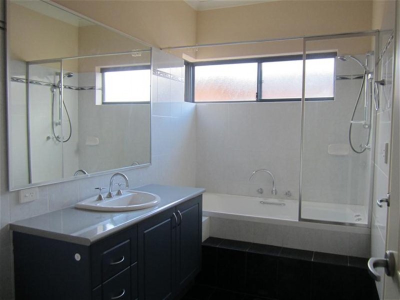 4/7 Victoria Street, Rockingham WA 6168