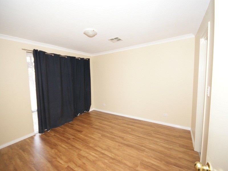 1  Toledo Circuit, Port Kennedy WA 6172