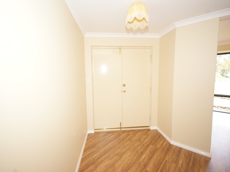 1  Toledo Circuit, Port Kennedy WA 6172