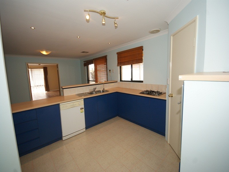 1  Toledo Circuit, Port Kennedy WA 6172