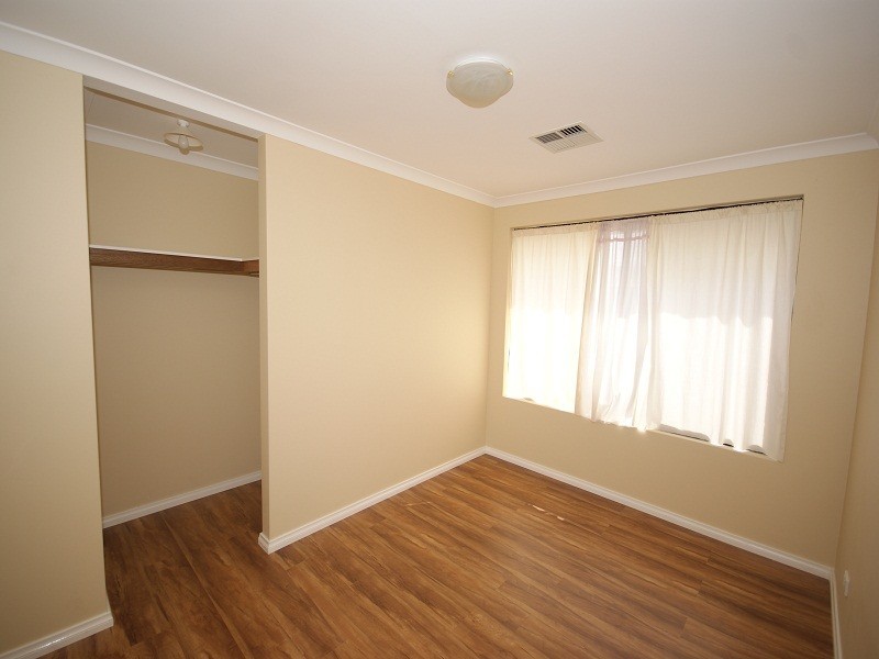 1  Toledo Circuit, Port Kennedy WA 6172