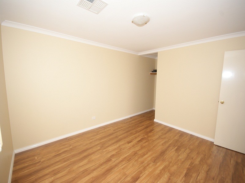 1  Toledo Circuit, Port Kennedy WA 6172