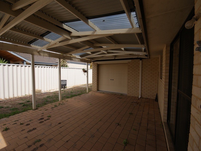 1  Toledo Circuit, Port Kennedy WA 6172