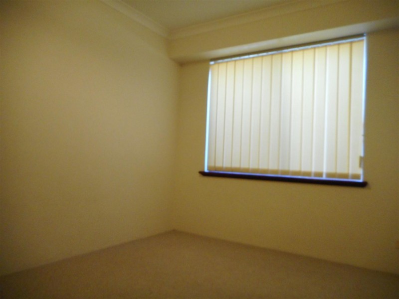 521 Safety Bay Road, Waikiki WA 6169