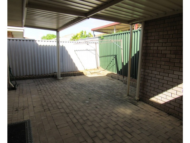 17/98 Simpson Avenue, Rockingham WA 6168