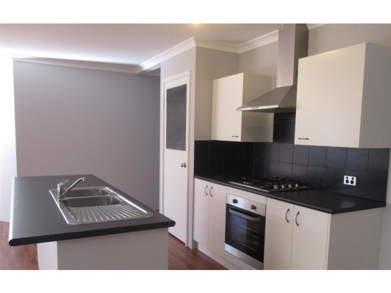 9 Sorrento Turn, Secret Harbour WA 6173