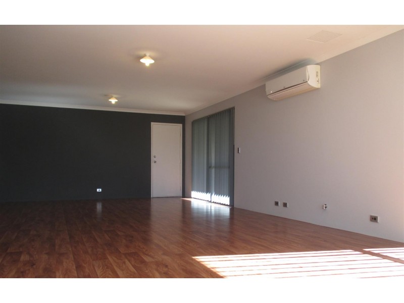 9 Sorrento Turn, Secret Harbour WA 6173