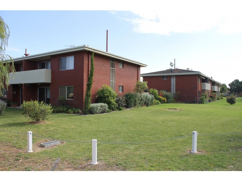 25/4 Minchinson Street, Shoalwater WA 6169