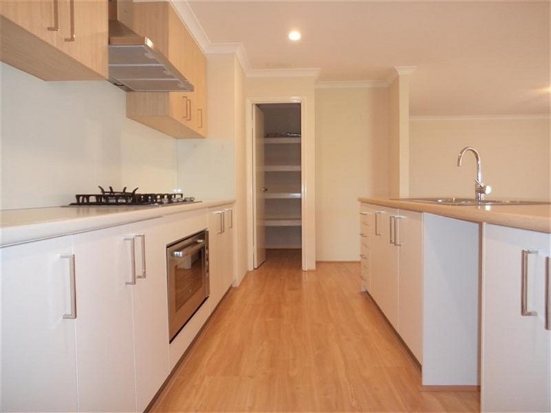 16 Hayeswater Circuit, Waikiki WA 6169