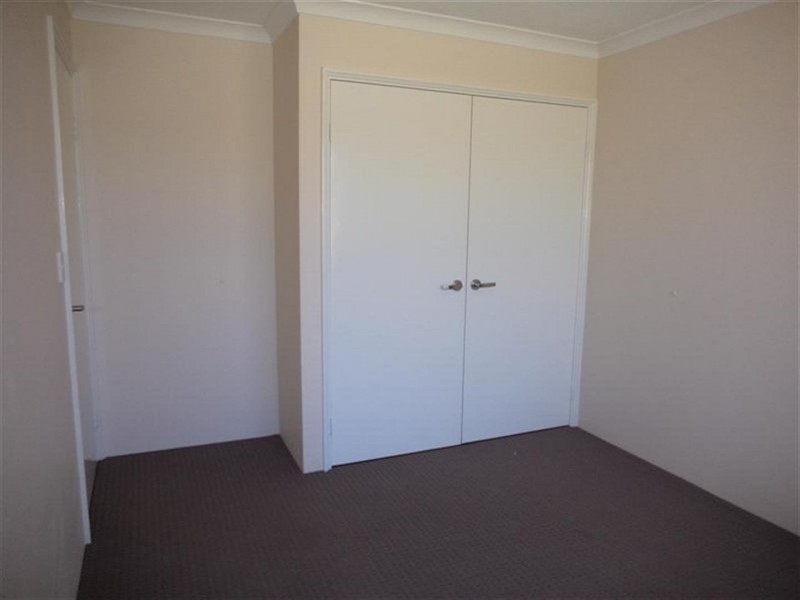 16 Hayeswater Circuit, Waikiki WA 6169