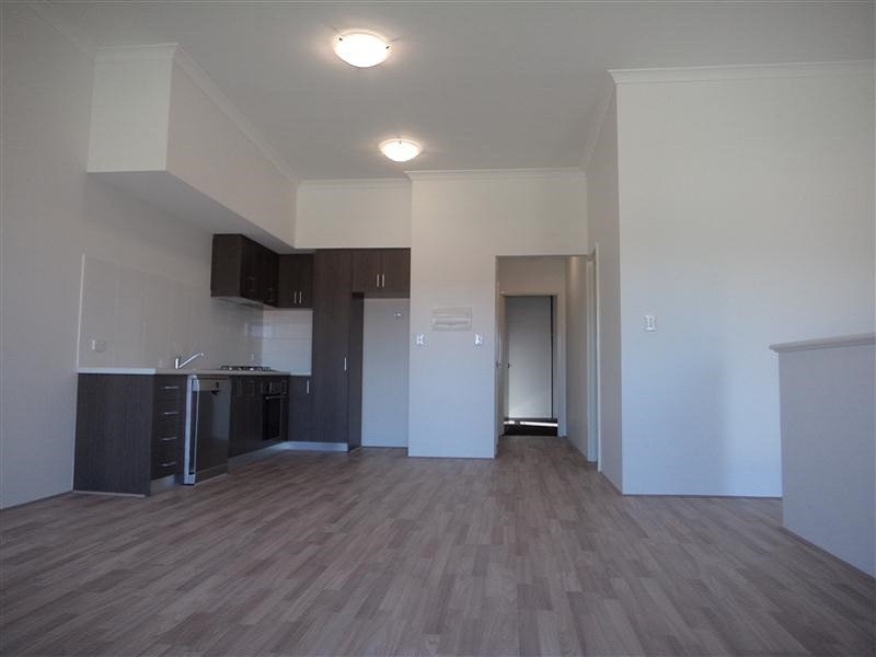 6/11 Vaux Street, Rockingham WA 6168