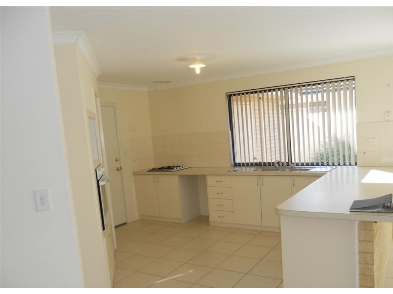 22 Windermere Way, Waikiki WA 6169