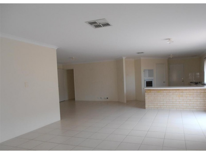 22 Windermere Way, Waikiki WA 6169