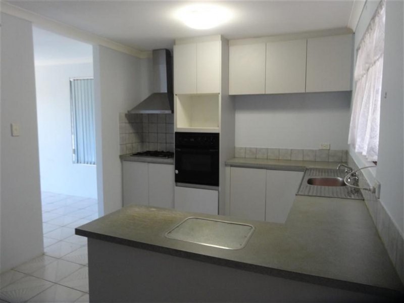 31 Nabberu Loop, Cooloongup WA 6168
