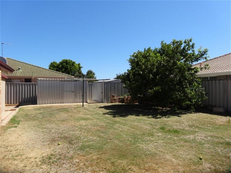 31 Nabberu Loop, Cooloongup WA 6168