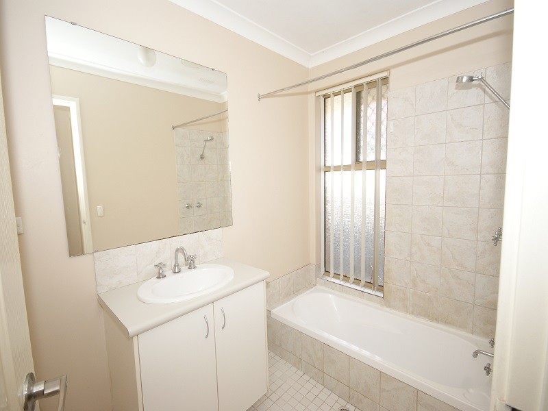 7/3 Merope Close, Rockingham WA 6168