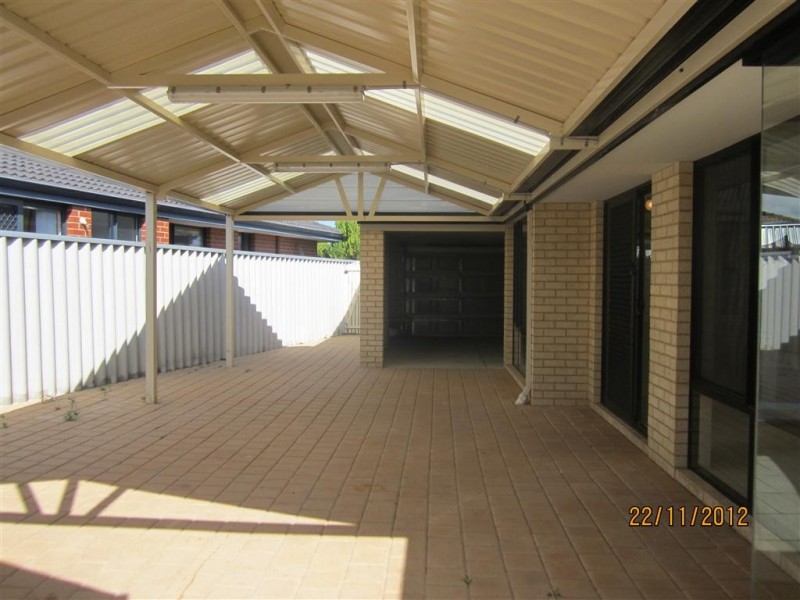 5 Uist Court, Port Kennedy WA 6172