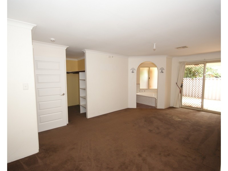 16  Whitechurch Mews, Port Kennedy WA 6172