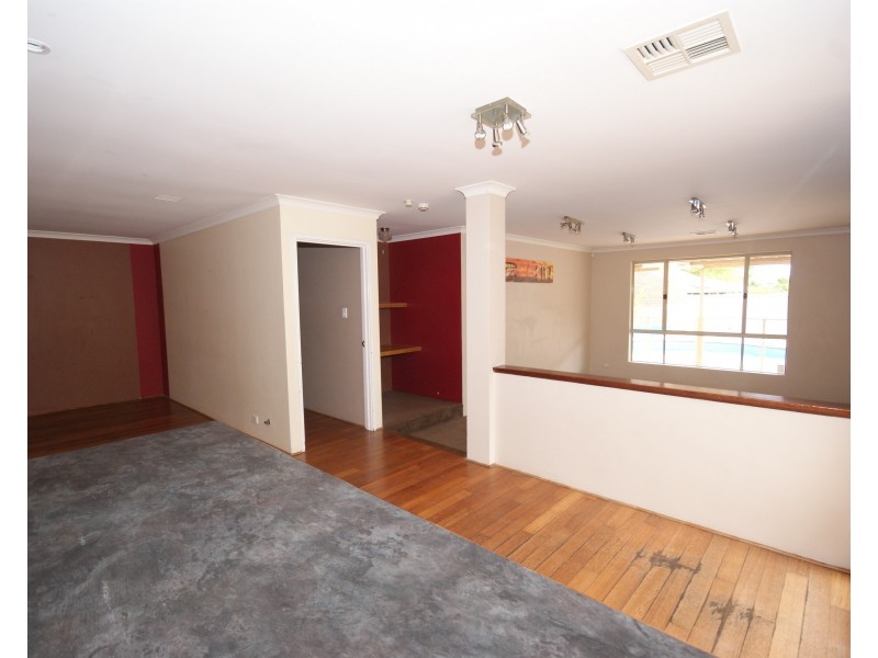 16  Whitechurch Mews, Port Kennedy WA 6172