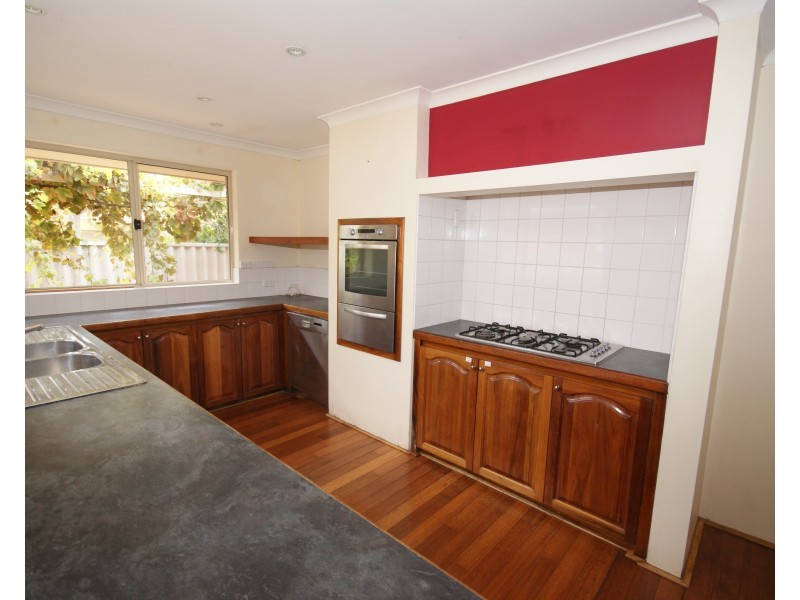 16  Whitechurch Mews, Port Kennedy WA 6172