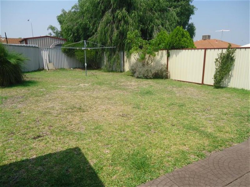 6A Belair Place, Cooloongup WA 6168