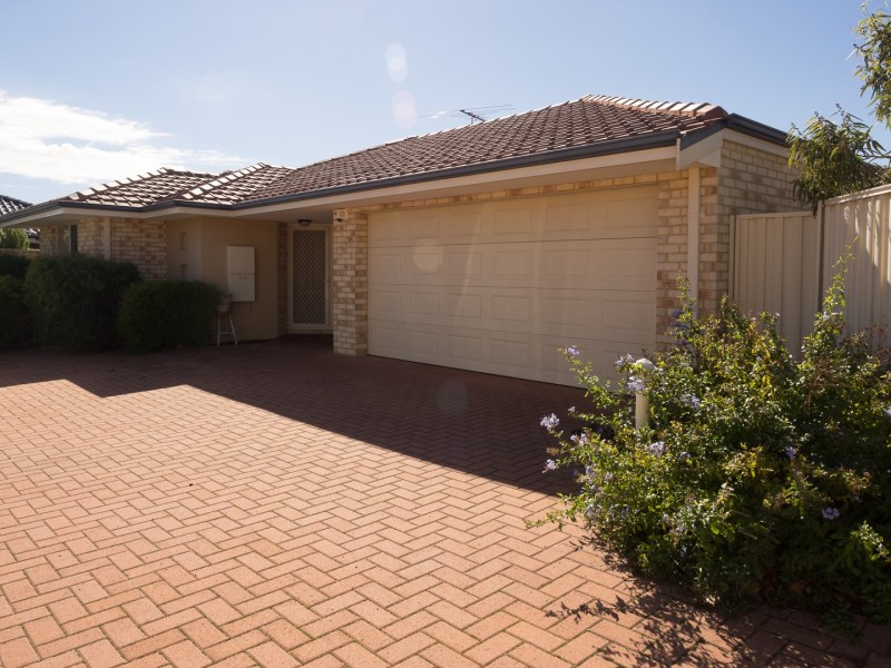 79 Montoro Drive, Port Kennedy WA 6172