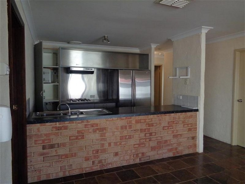 33 Warnbro Sound Avenue, Warnbro WA 6169