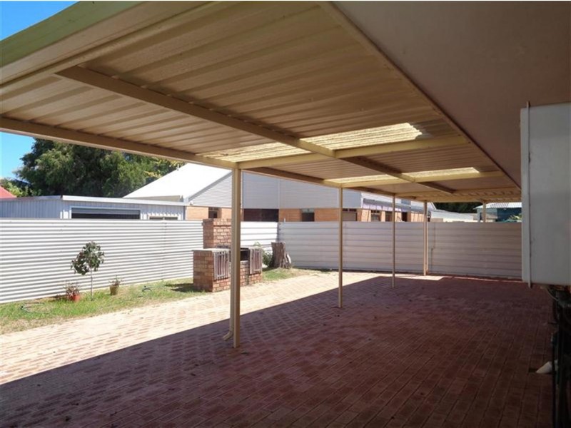 33 Warnbro Sound Avenue, Warnbro WA 6169