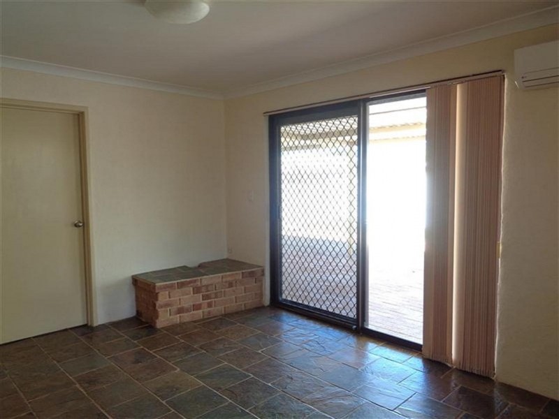 33 Warnbro Sound Avenue, Warnbro WA 6169