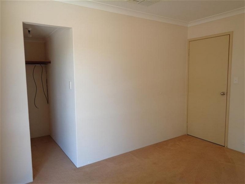 33 Warnbro Sound Avenue, Warnbro WA 6169