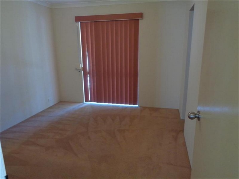 33 Warnbro Sound Avenue, Warnbro WA 6169