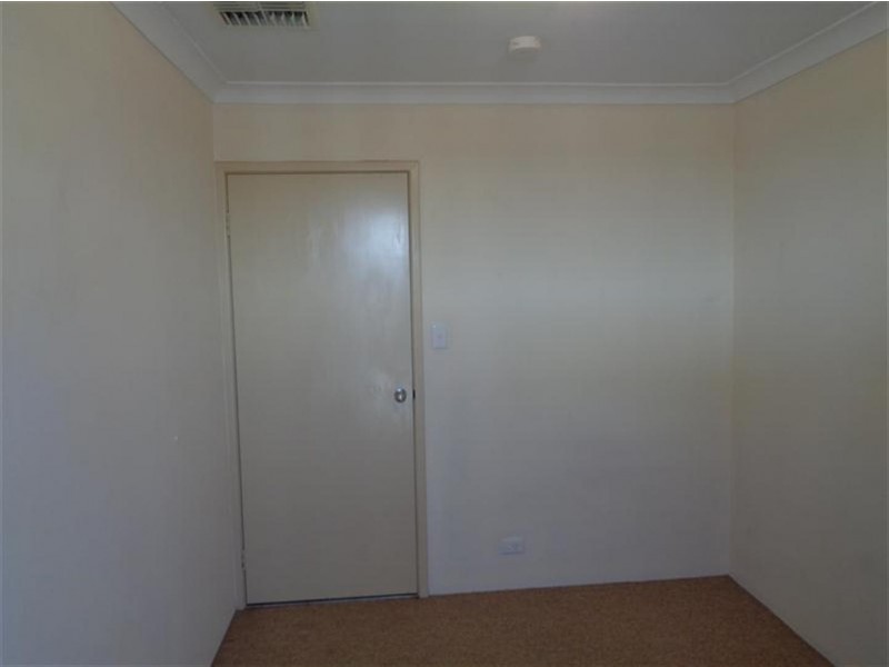 33 Warnbro Sound Avenue, Warnbro WA 6169