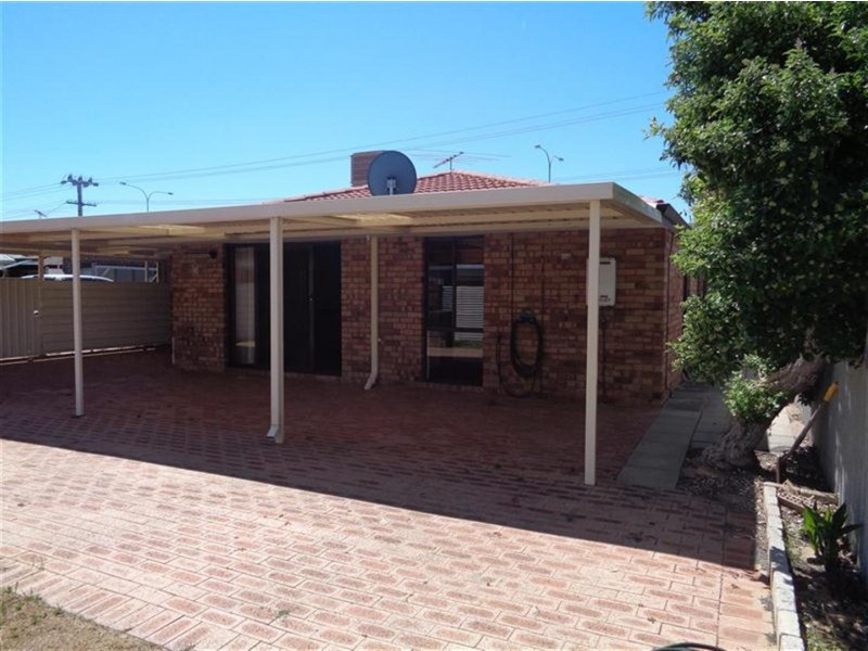 33 Warnbro Sound Avenue, Warnbro WA 6169