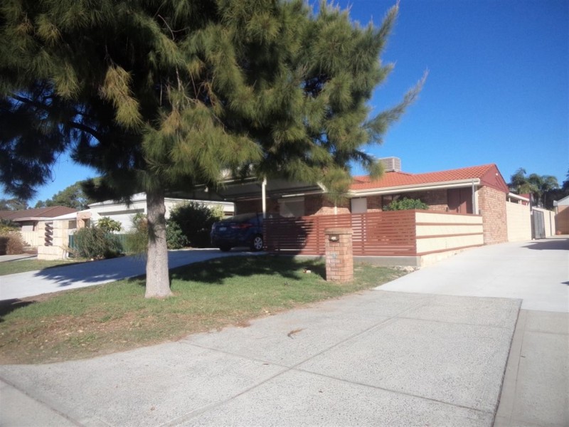 33 Warnbro Sound Avenue, Warnbro WA 6169