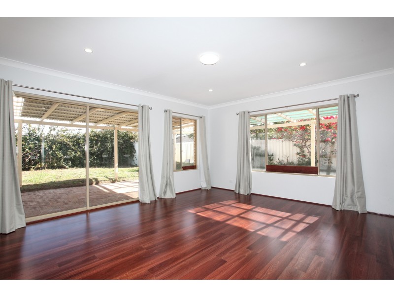 39 Georgetown Drive, Safety Bay WA 6169