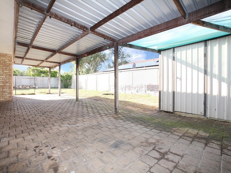 8 St Lucia Close, Safety Bay WA 6169