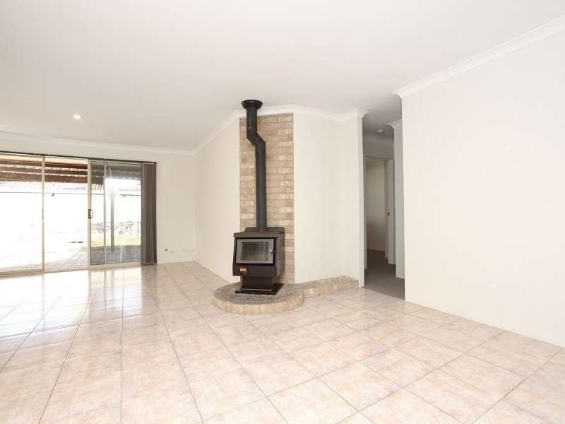 8 St Lucia Close, Safety Bay WA 6169