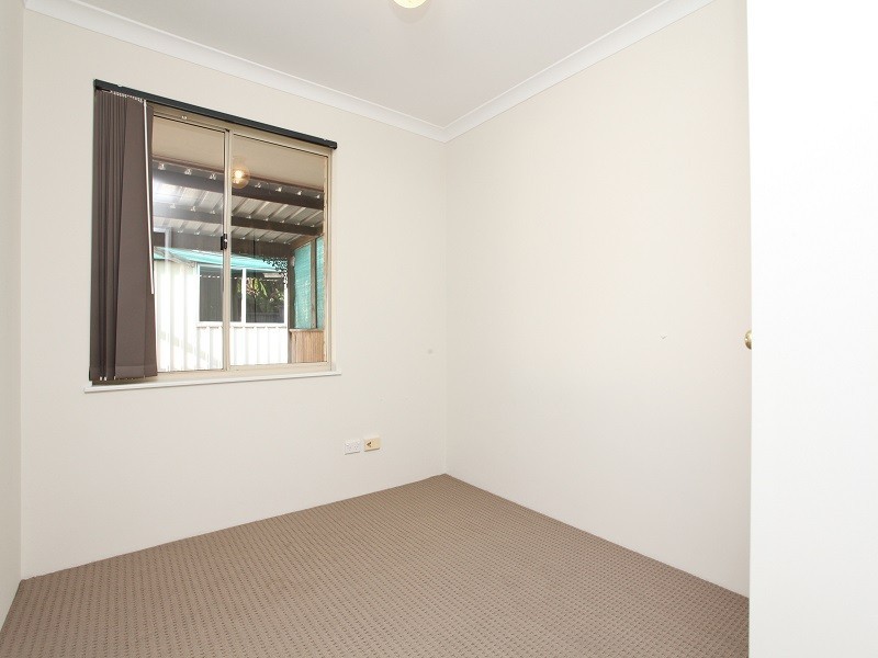 8 St Lucia Close, Safety Bay WA 6169