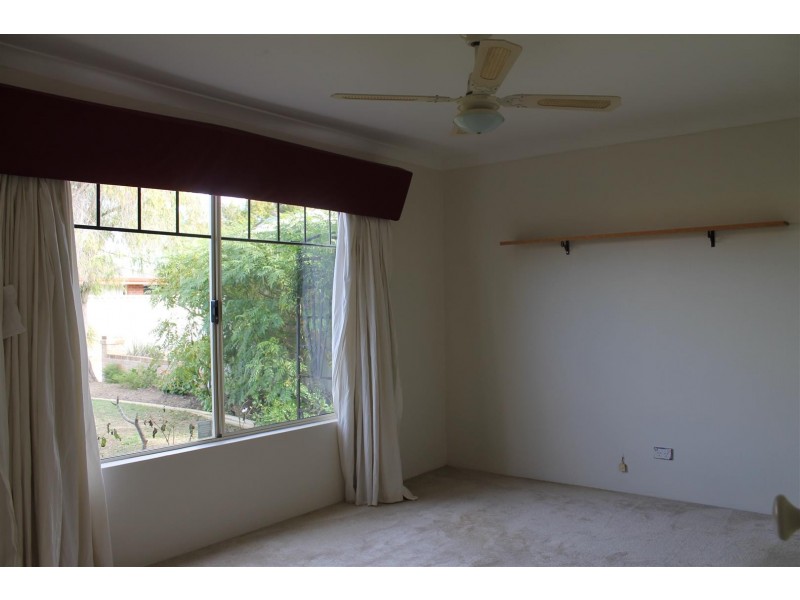 19 Cook Court, Port Kennedy WA 6172