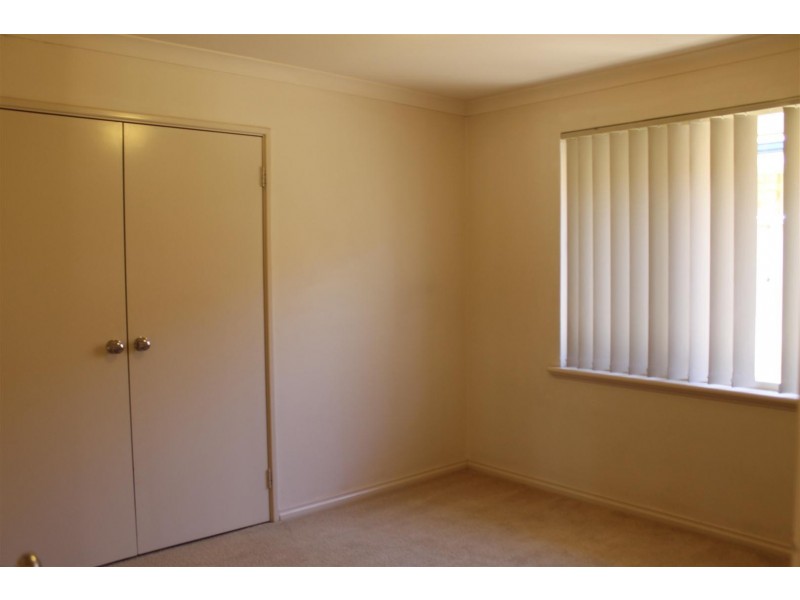 11 Laguardia Loop, Port Kennedy WA 6172