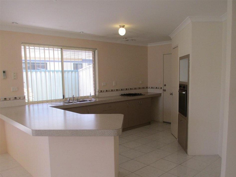 133 Bayside Boulevard, Port Kennedy WA 6172